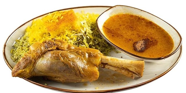 Lamb Shank (Manicheh)