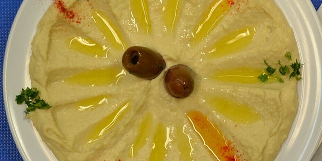 Hummus w/ Pita Bread