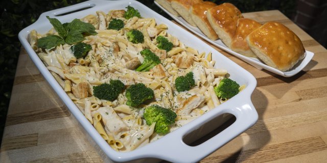 Chicken & Broccoli