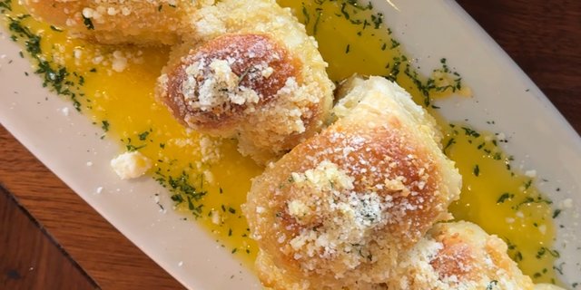 Garlic Knots