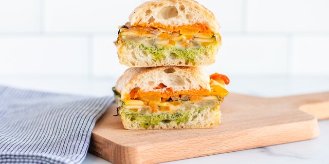 Roasted Veggie & Motz Sandwich Boxed Lunch