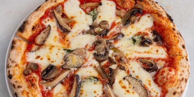 Funghi Pizza