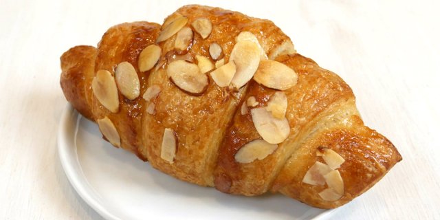 Almond Croissant