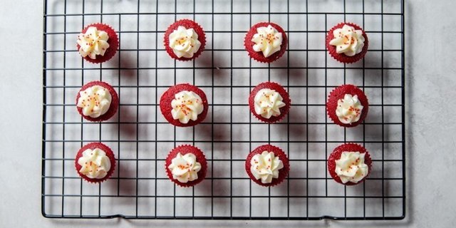 Dozen Mini Cupcakes