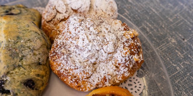 Almond Croissant