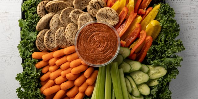 Veggie & Hummus Tray