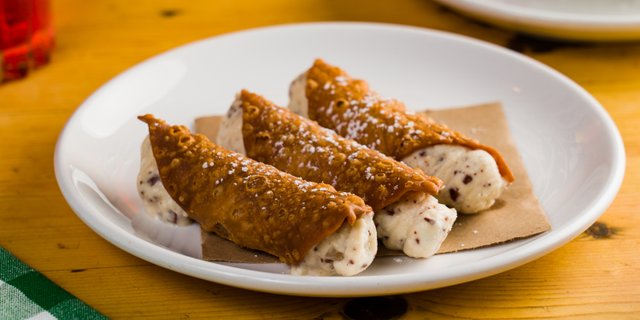 Dozen Cannoli