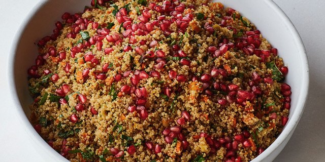 Quinoa, Carrots & Pomegranate Seeds Salad