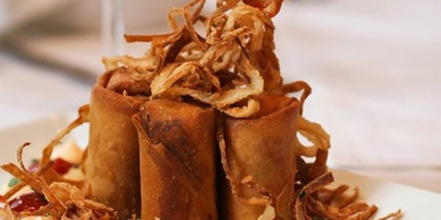 Philly Cheesesteak Spring Rolls