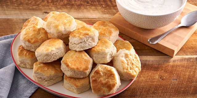 Signature Homemade Biscuits & Sawmill Gravy