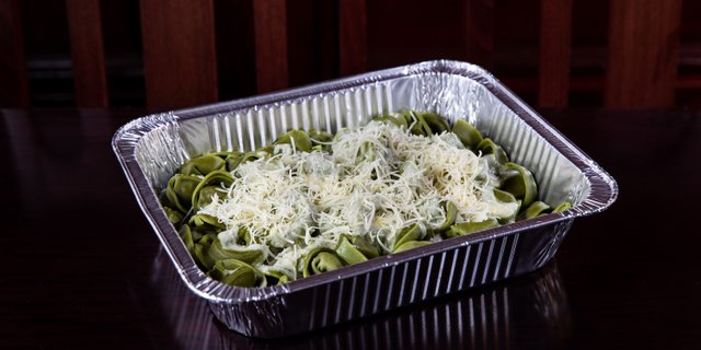 Spinach Tortellini w/ Alfredo Sauce