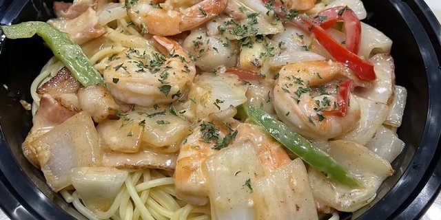Seafood Spaghetti W/ White Sauce