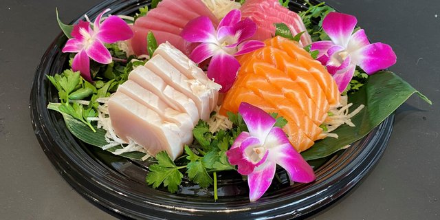 20-Piece Sashimi Platter