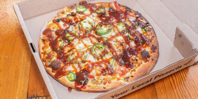 JJQ Chicken Pizza