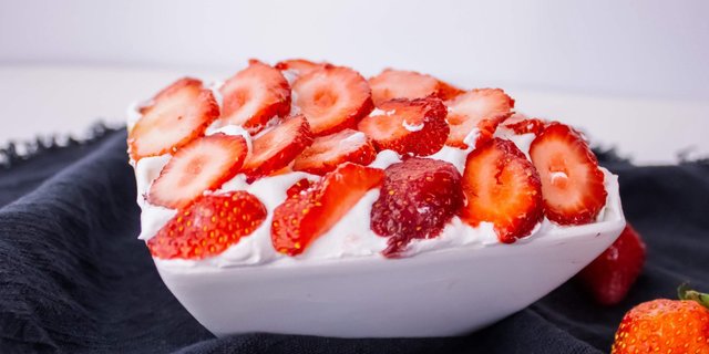 Strawberry Banana Pudding