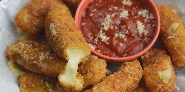 Mozzarella Sticks