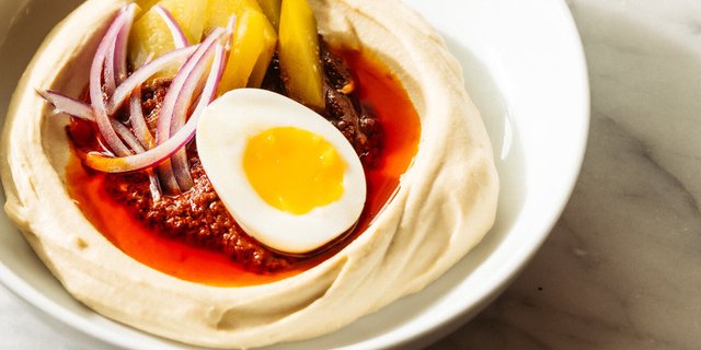 Jerusalem Breakfast Hummus