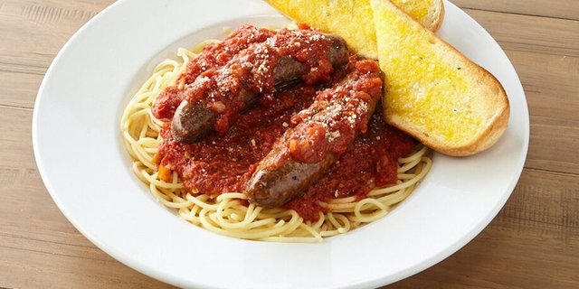 Spaghetti w/ Sausage Links
