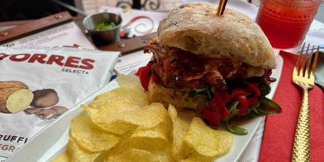 Orange-Glazed BBQ Chicken Sandwich Boxed Lunch