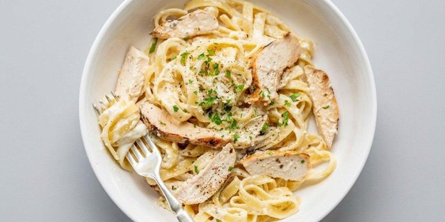 Fettuccine Chicken Alfredo