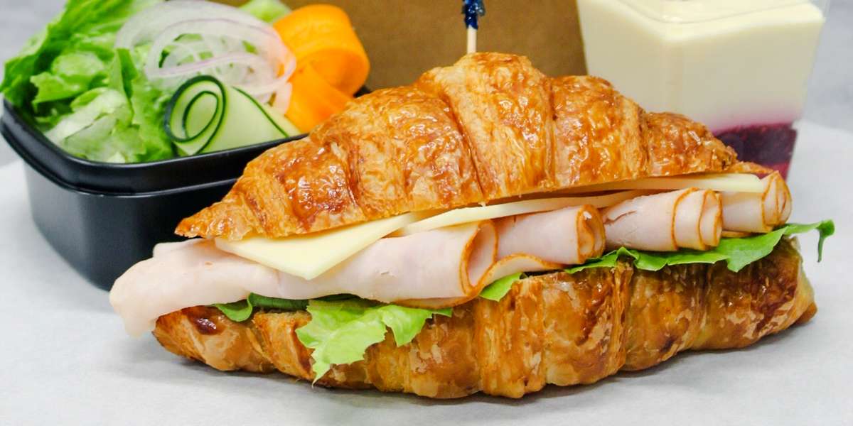Salut Paris Bakery