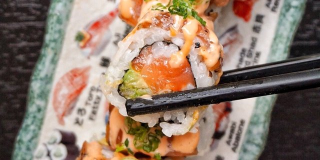 Crazy Salmon Roll