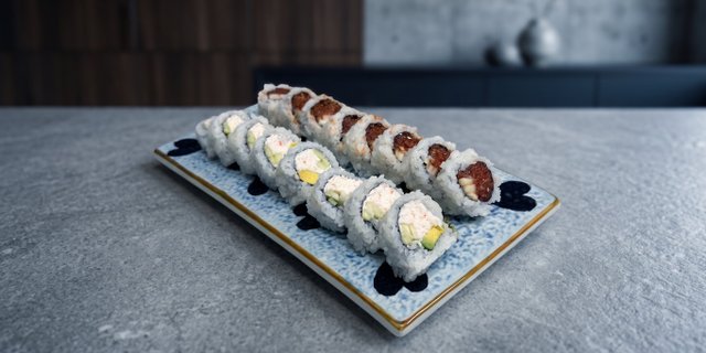 California & Spicy Tuna Roll Tray