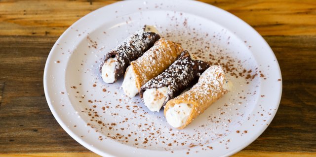 Mini Cannoli Tray