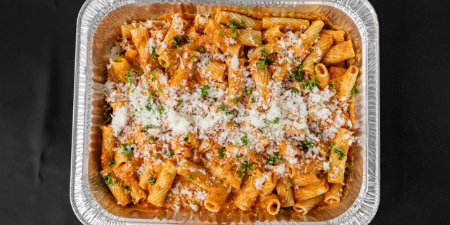 Salad, Chorizo Vodka Pasta & Rolls Combo