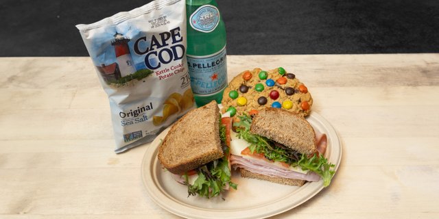 Turkey Sandwich Boxed Lunch