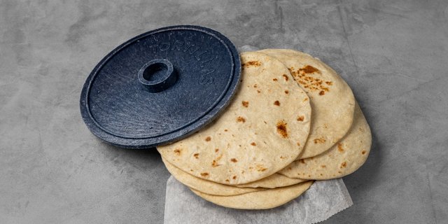 Dozen Flour Tortillas