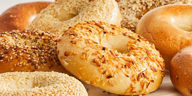 Baker's Dozen Gourmet Bagels