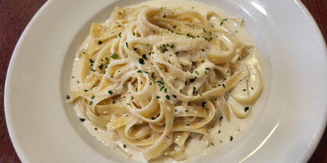 Chicken Fettuccini Alfredo