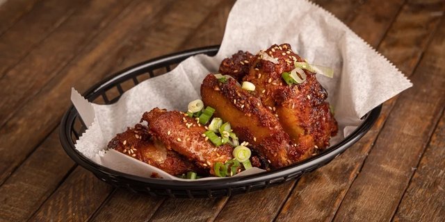 Roasted Spicy Wings
