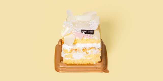 Peach Cream Cake Slice