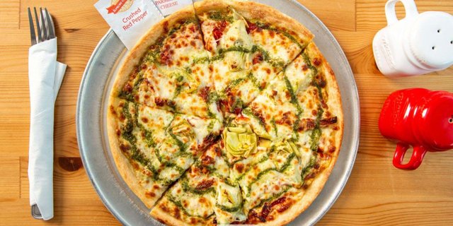 Pesto Favorite Pizza