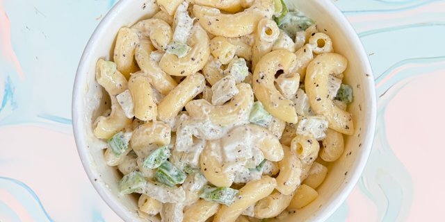 Momo's Mac Salad