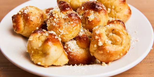 Mini Garlic Knots