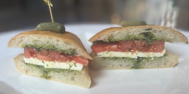 Mozzarella Pesto Sandwich Tray