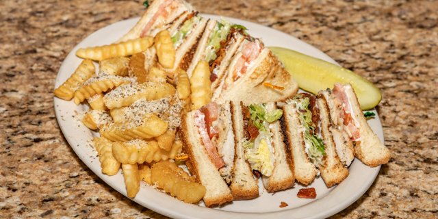 Grilled Chicken Club Sandwich