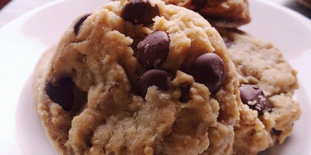 Vegan Chocolate Chip Cookies