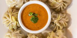 MoMo w/ Chutney