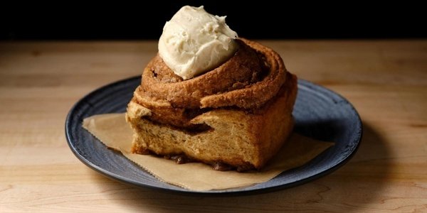 Cinnamon Roll Tray