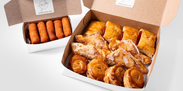 Dozens Box