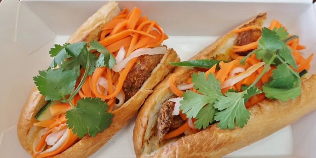 Crispy Fried Fish Banh Mi