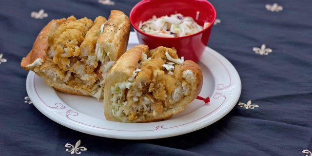 Surf & Turf Po’Boy