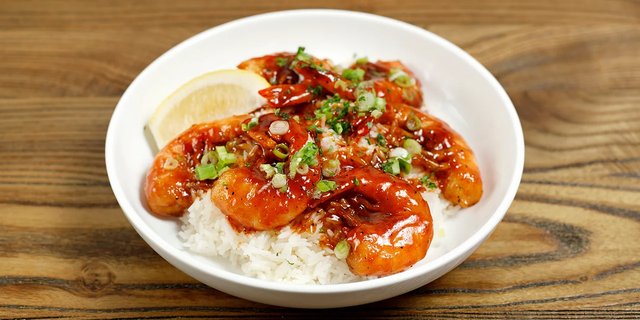 Hawaiian-Style Shrimp & Rice