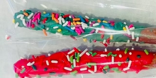 Chocolate-Covered Pretzels