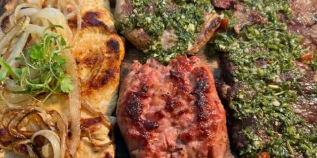 Parrillada De Carnes