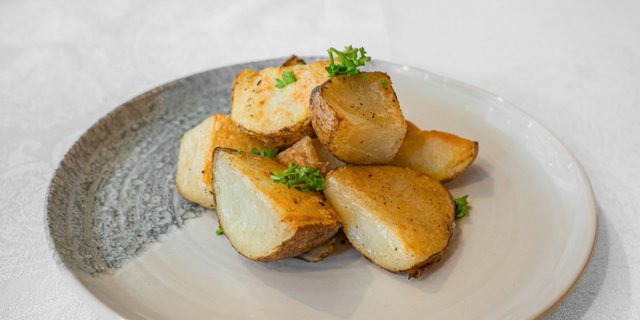 Russet Potatoes Tray